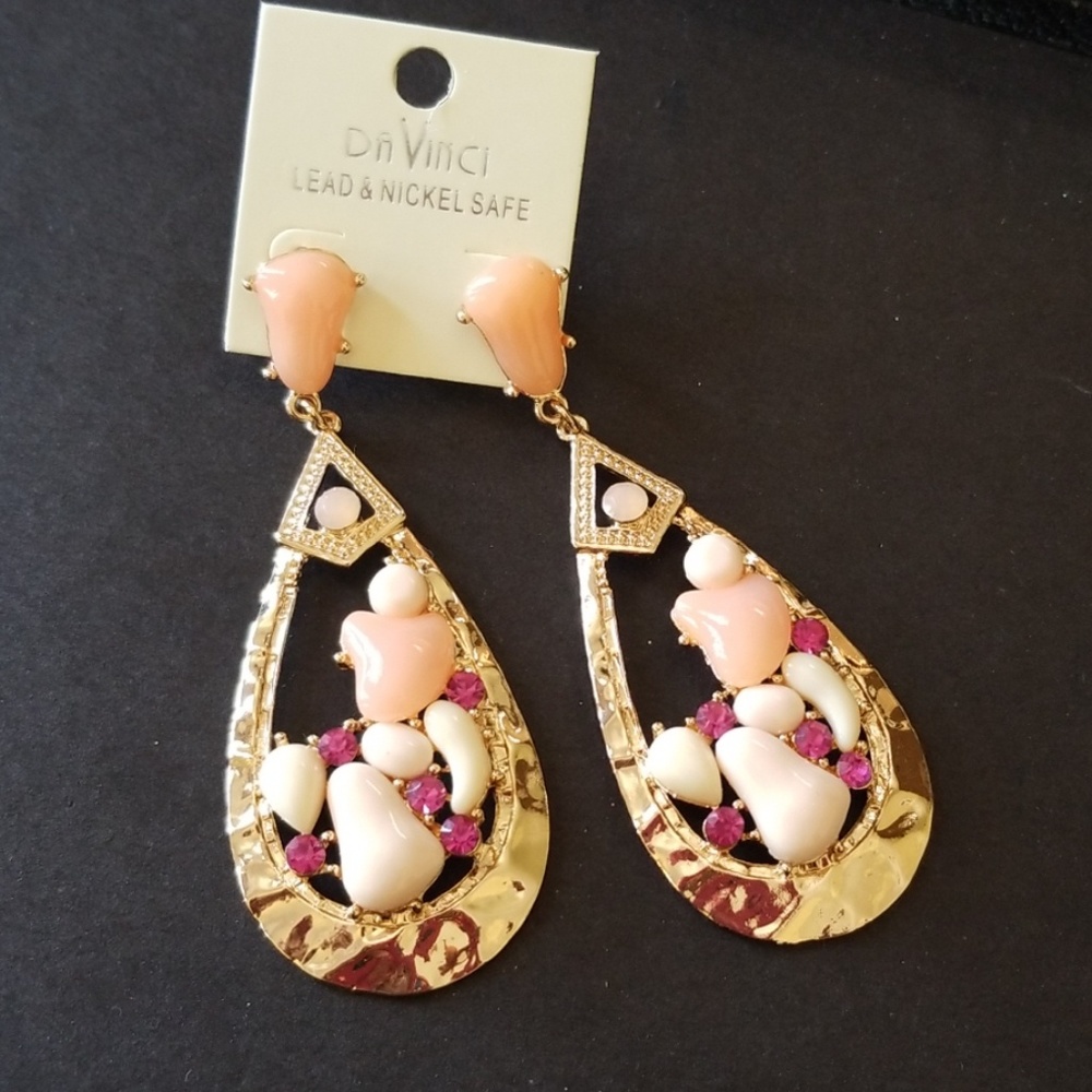 Teardrop earrings